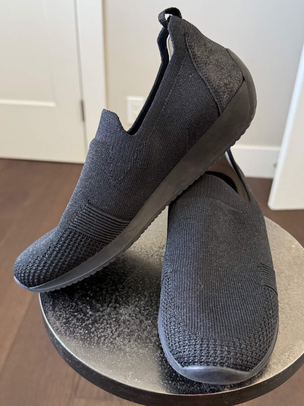 Dynafly Black Sparkle Knit Slip-On Walking Shoes Women's 8
